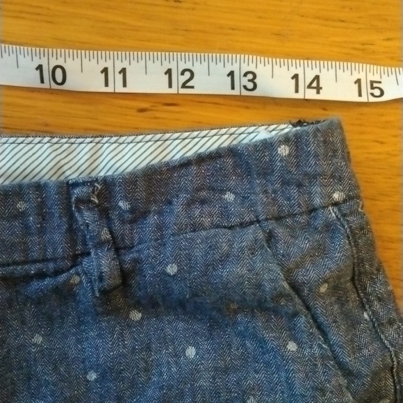 Old Navy linen blend navy dots everyday short. Size 4. - Picture 5 of 10